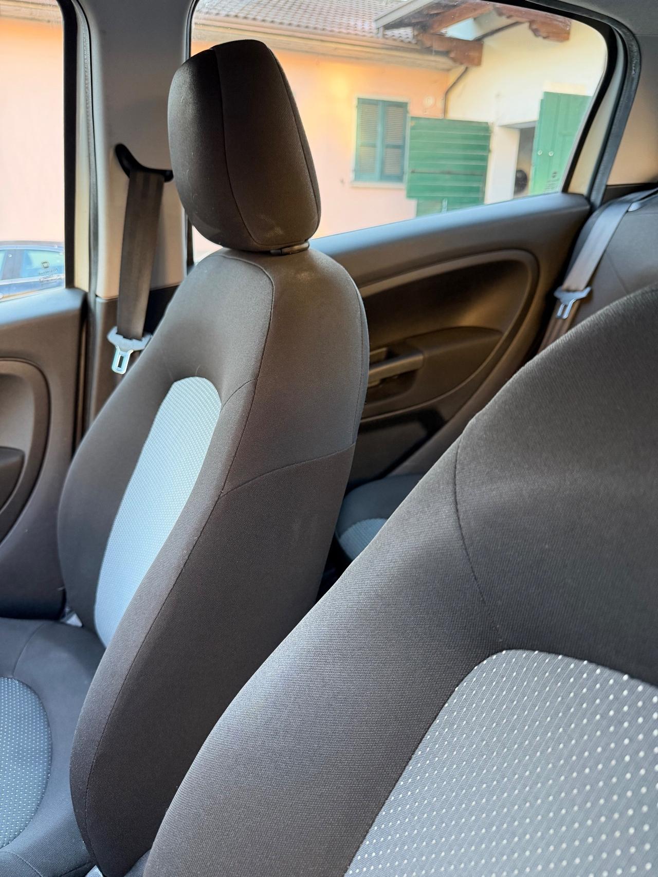 Fiat GRANDE PUNTO 1.4 5P ACTUAL NP KMCERT NEOPAT