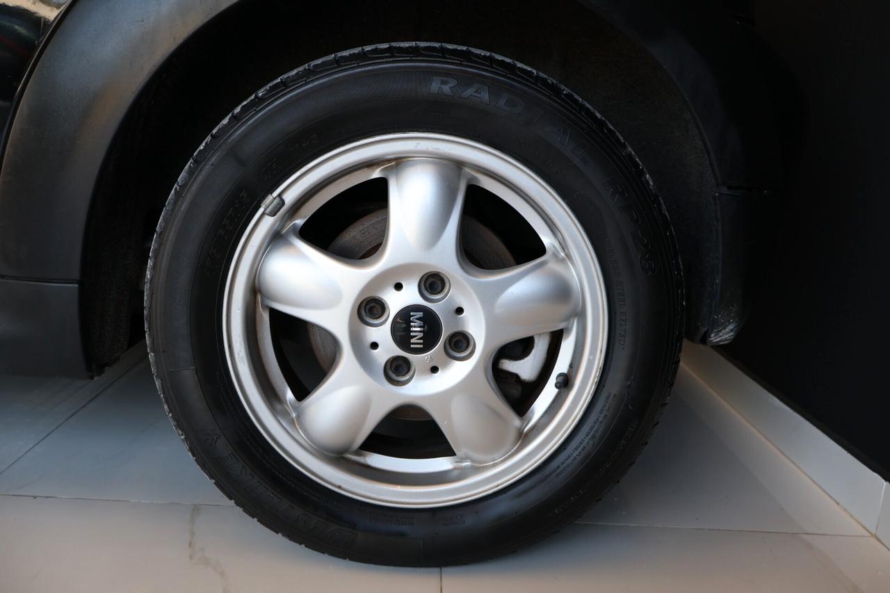 Mini 1.4 16V One ok neopatentati