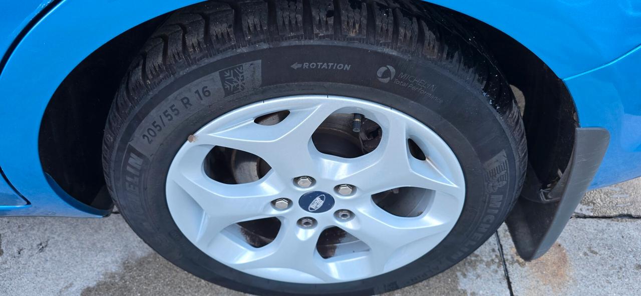 Ford Focus 2.0 (145CV) 5p. Bz.- GPL Tit.