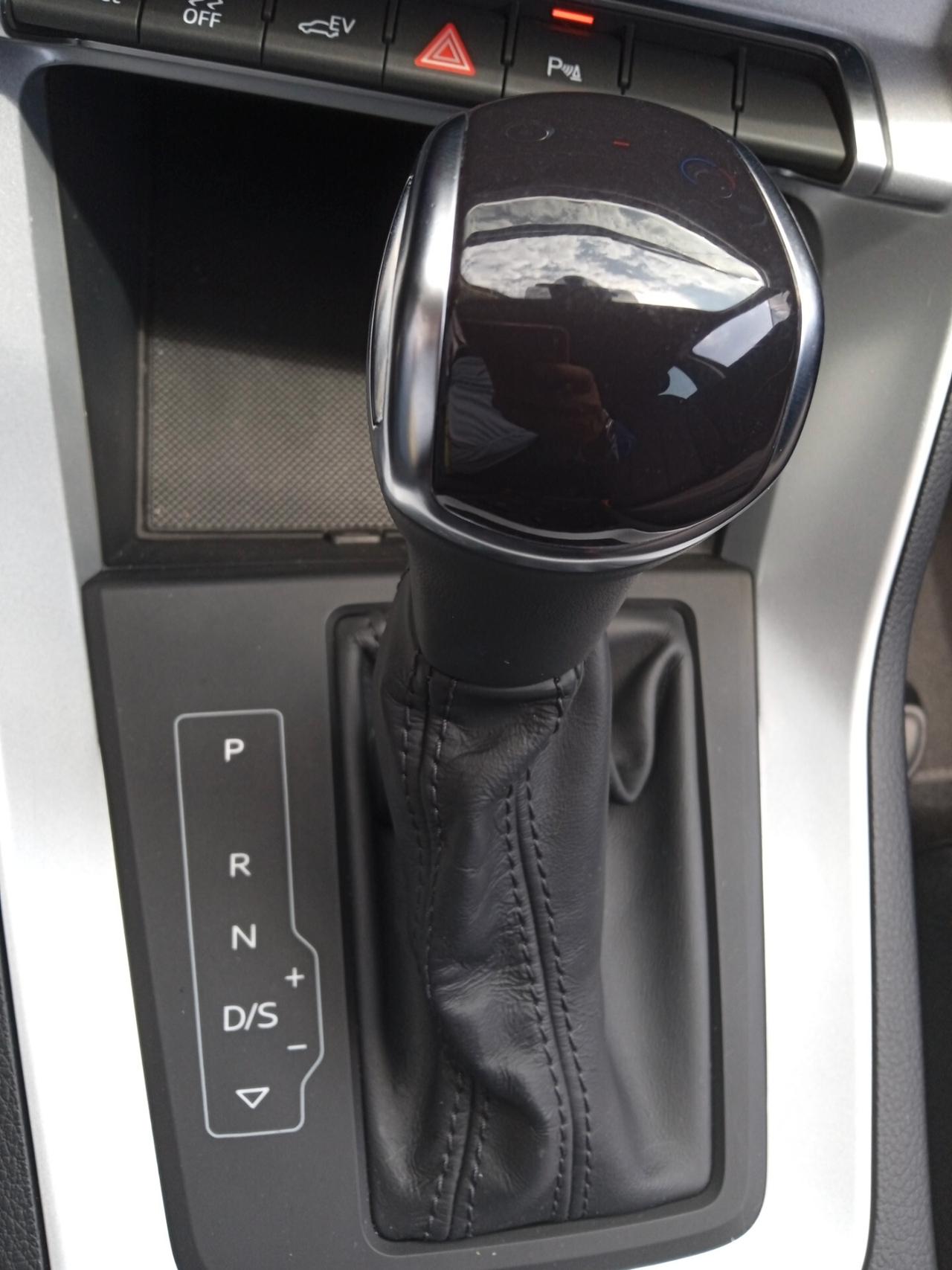 Audi Q3 45 SPB APPLE CAR PLAY SENS PARK DOPPI RETROCAMERA NAVY CRUISE CONTROL PRONTA CONSEGNA