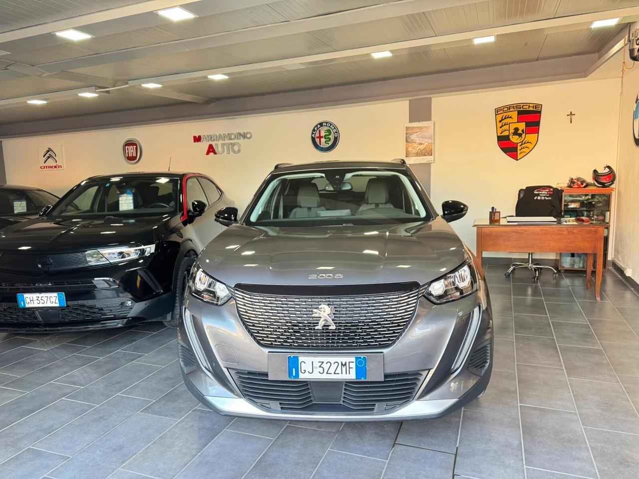 Peugeot 2008 BlueHDi 130 S&S EAT8 GT Pack Veglia l'i-cockpit 3D