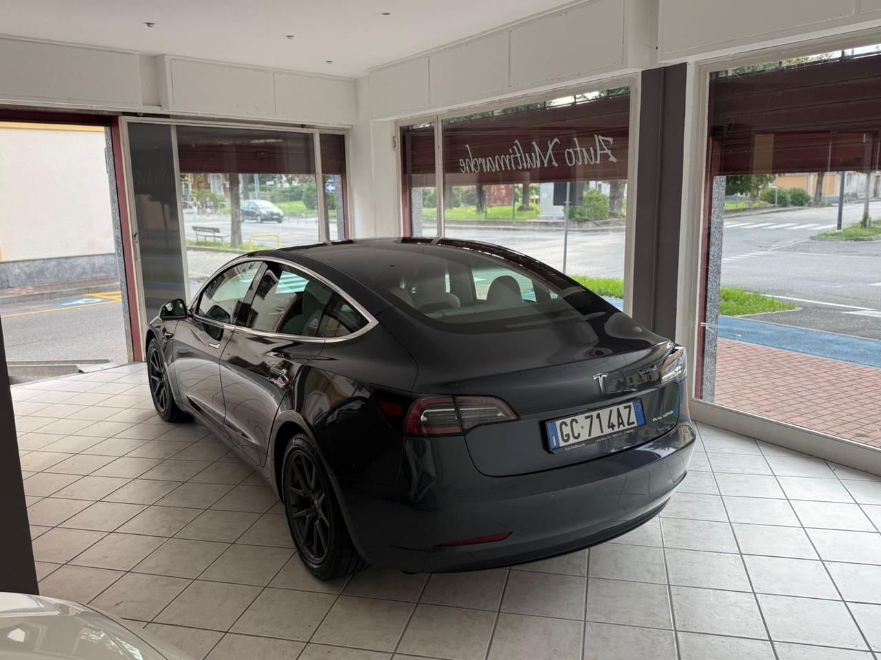 Tesla Model 3 Long Range Dual Motor AWD