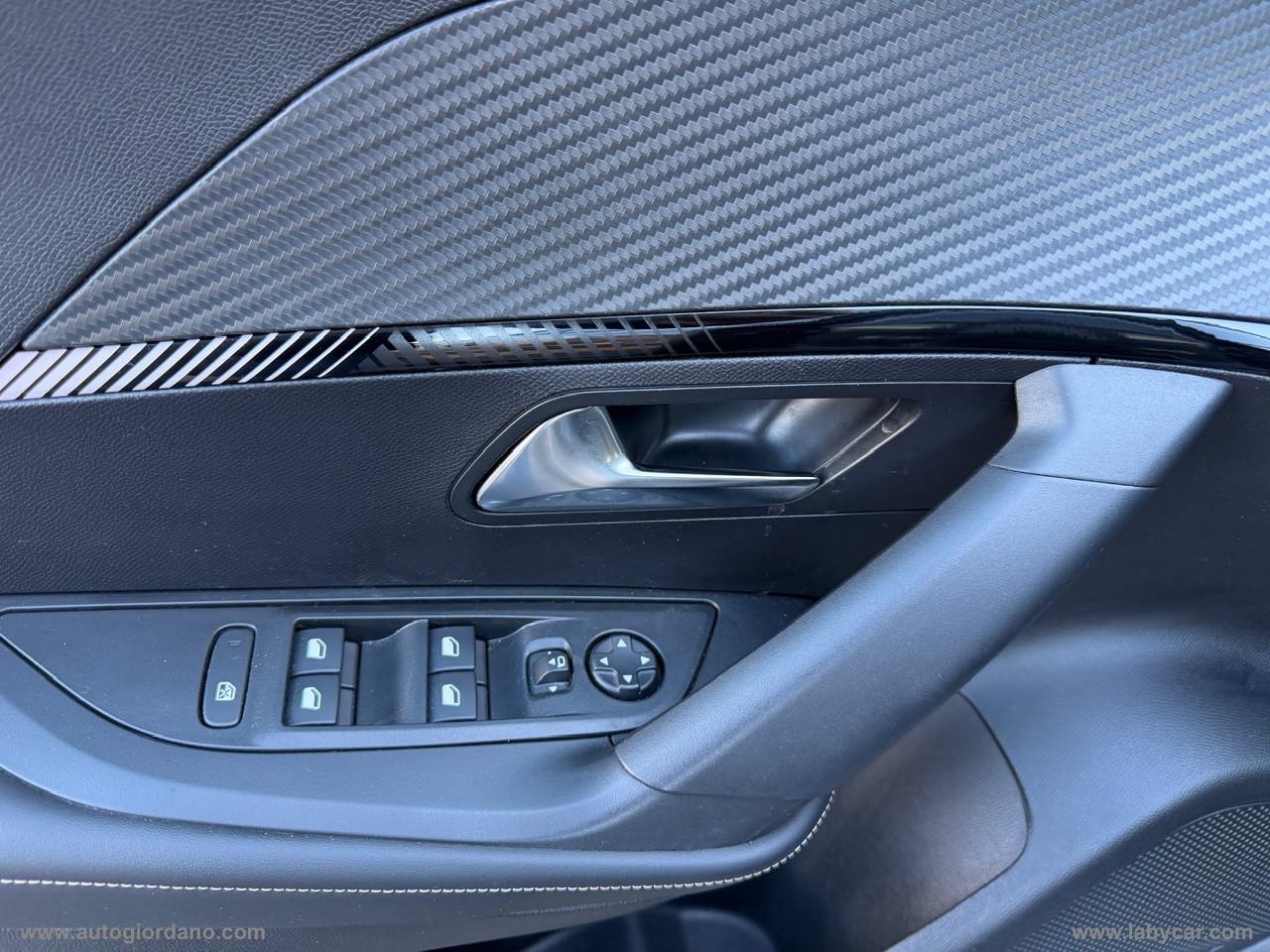 PEUGEOT 2008 PureTech 100 S&S Allure