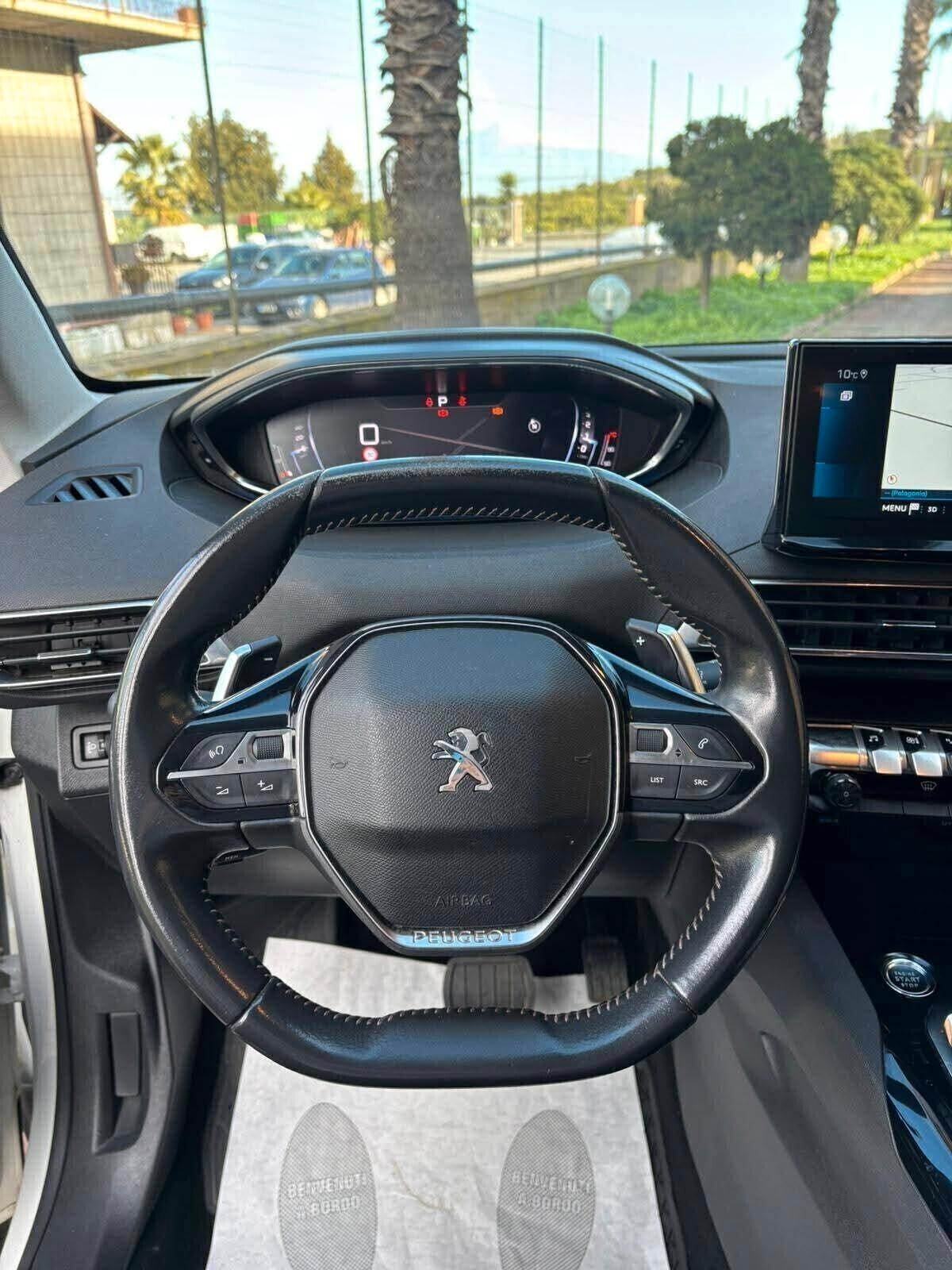 Peugeot 3008 BlueHDi 130 S&S AllurE**-