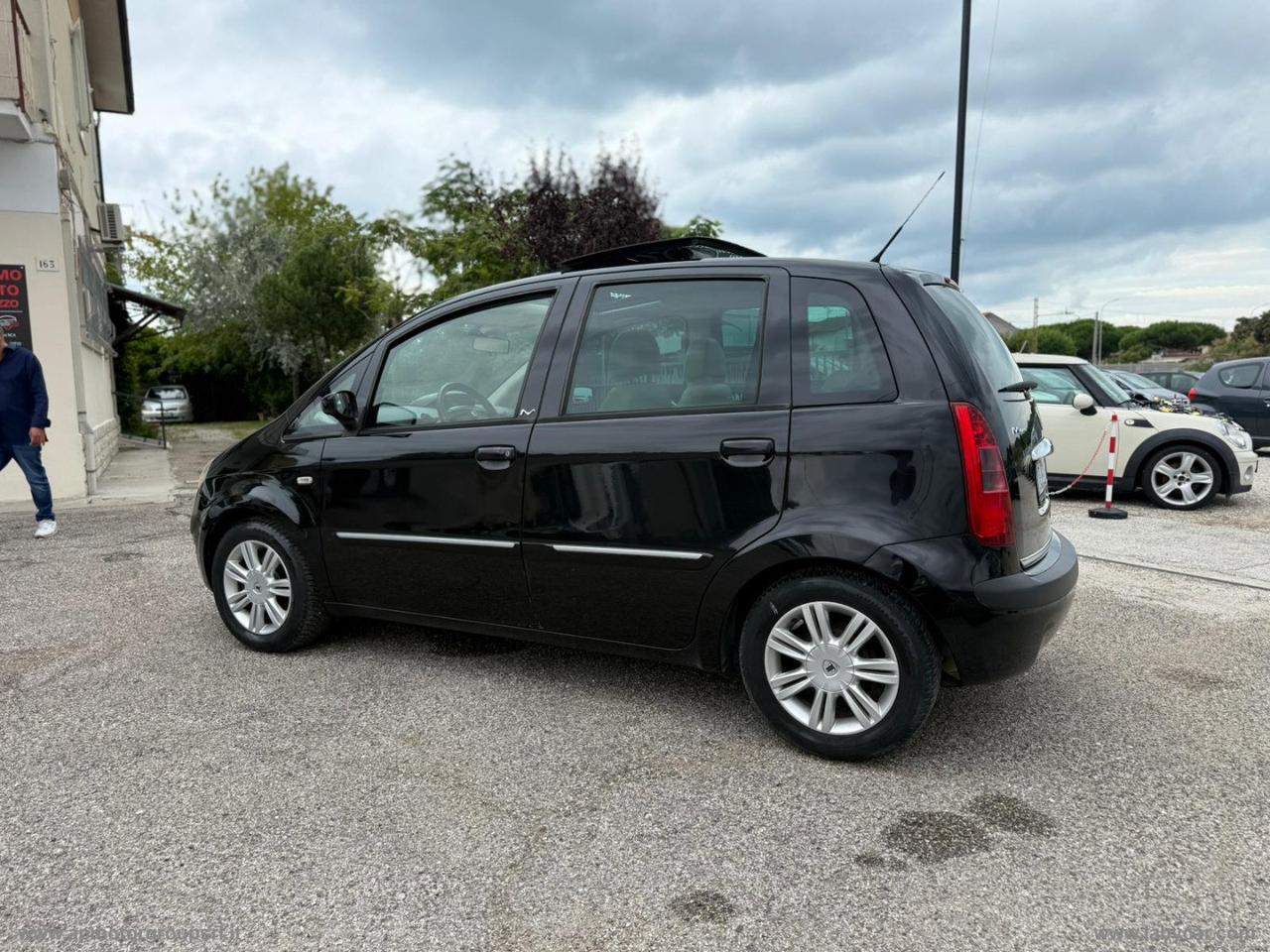 LANCIA Musa 1.4 16V Platino Plus