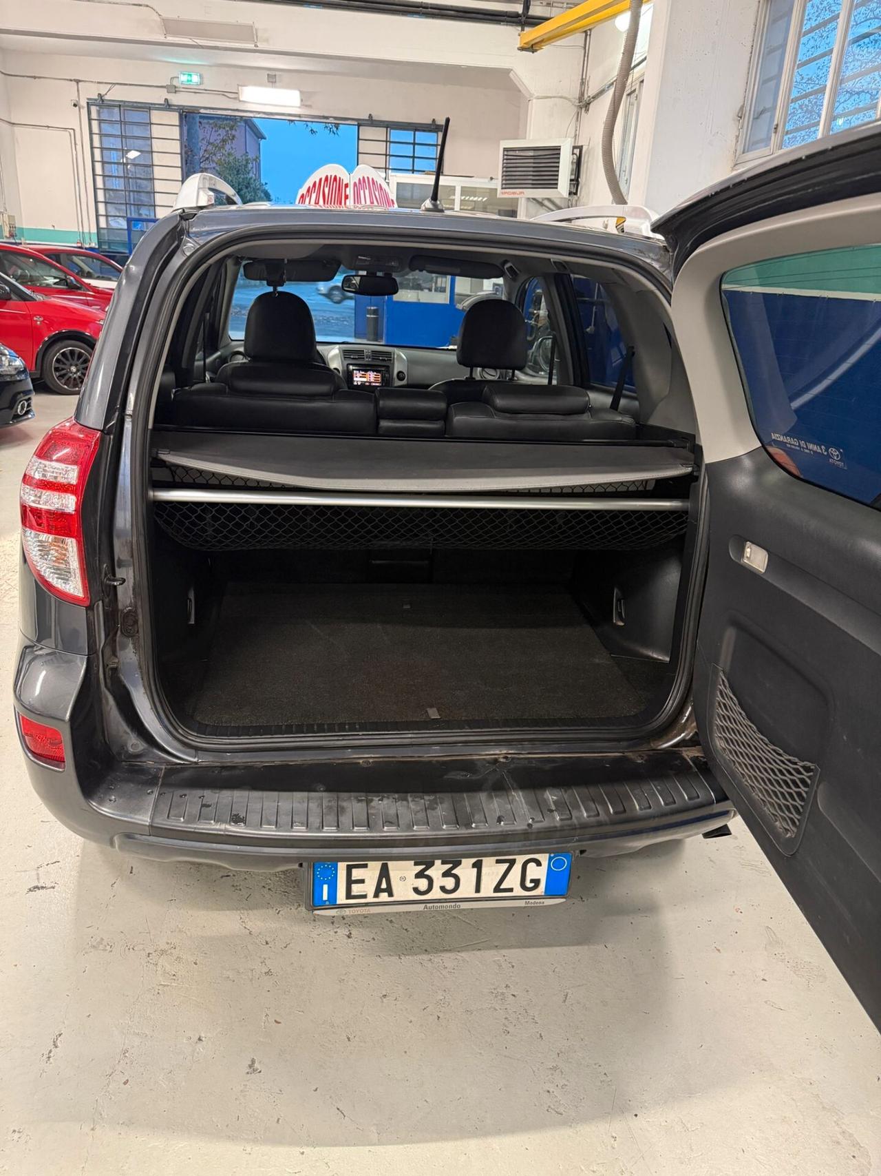 Toyota RAV 4 RAV4 2.2 D-4D 4WD Style