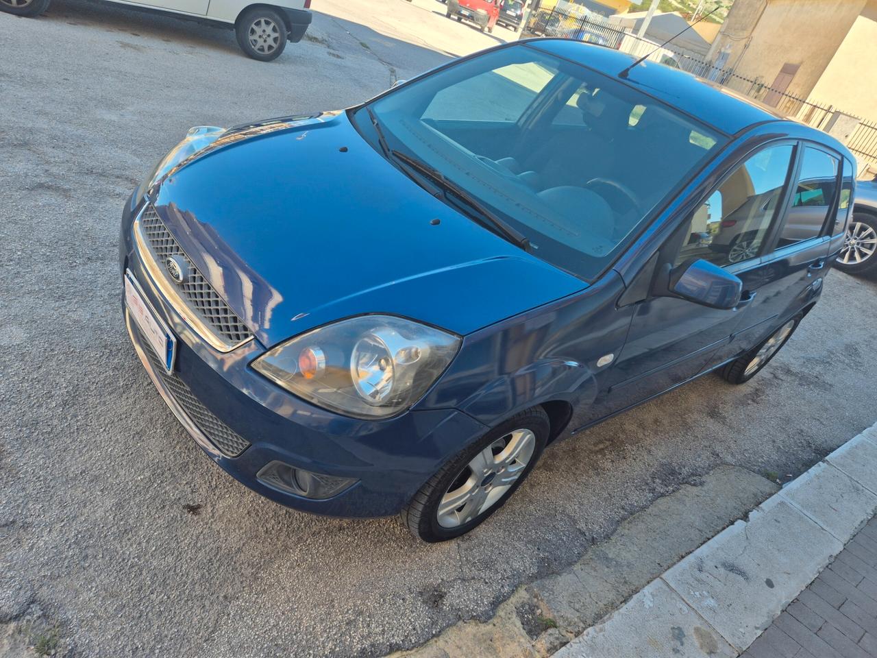 FORD FIESTA 1.6 TDCI 90 CV KM 150000 CERTIFICATI