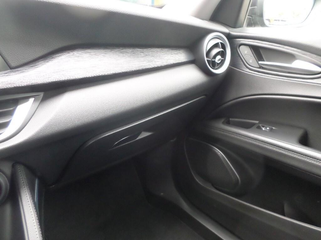 Alfa Romeo Stelvio 2.2 Turbodiesel 160 CV AT8 RWD Business