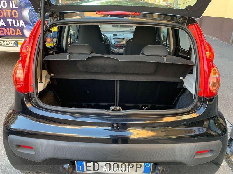 Peugeot 107 1.0 68CV 5p. Sweet Years
