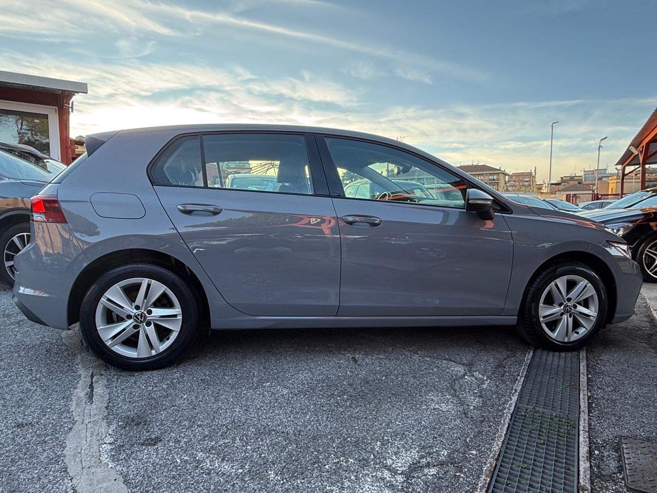 Golf 1.0 eTSI EVO- Life-unipro -garanzia-rate