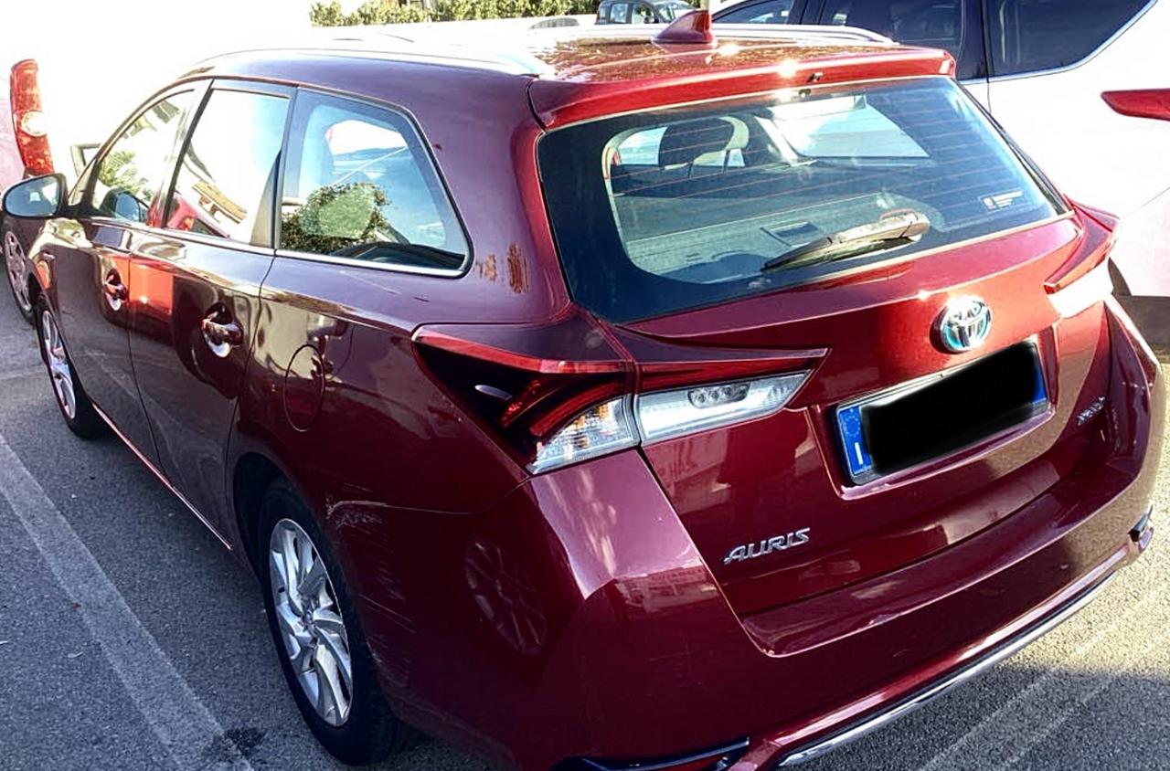 Toyota Auris Touring Sports 1.8 Hybrid Business
