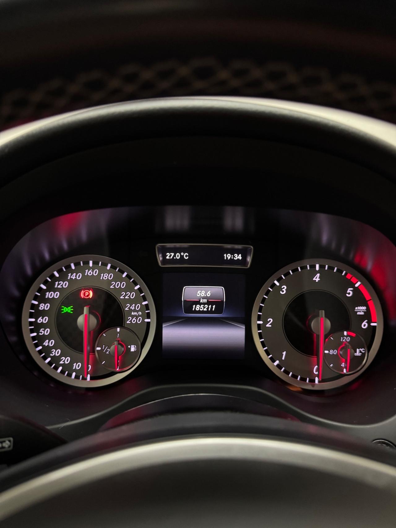 Mercedes-benz A 180 d Premium
