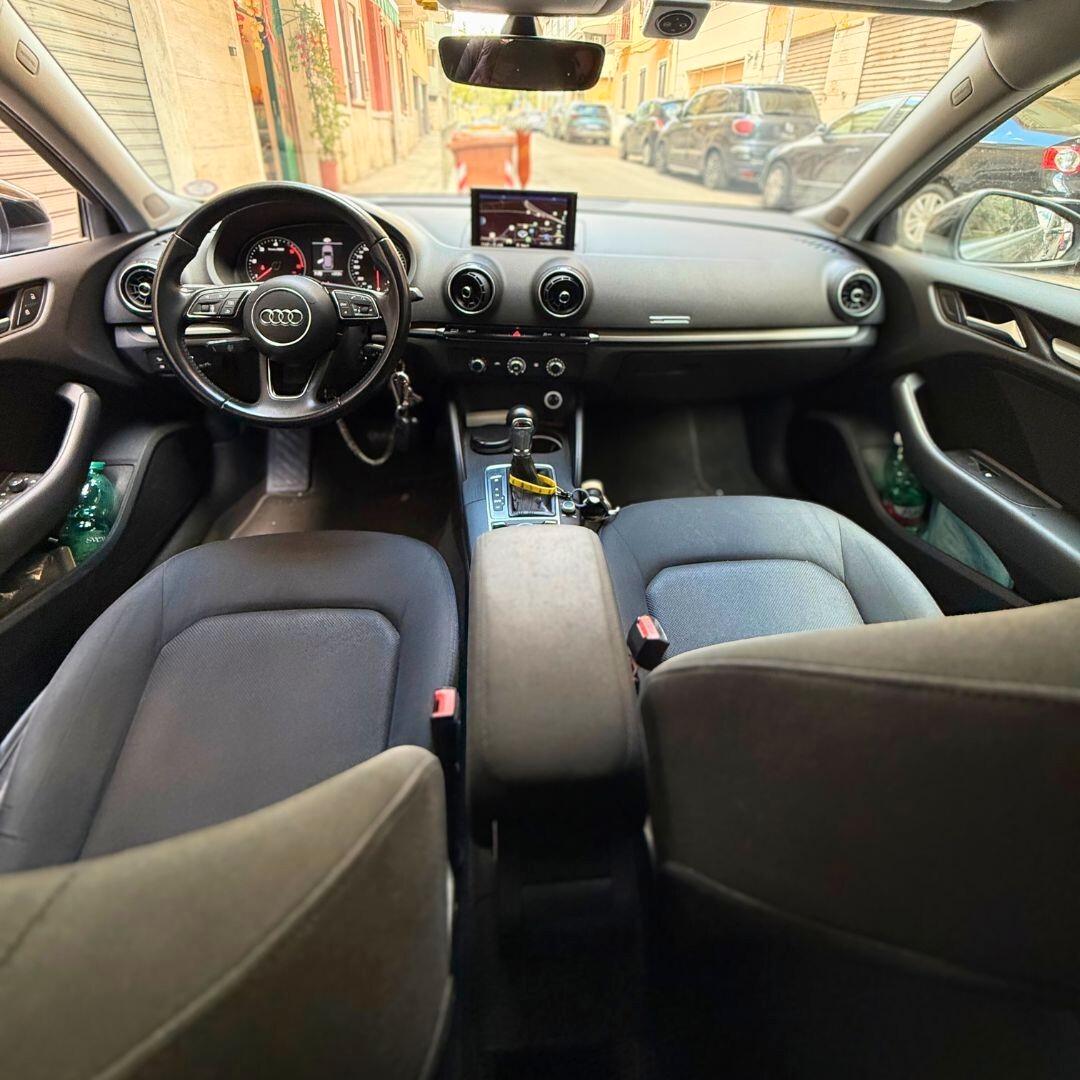 Audi A3 SPB 2.0 TDI S tronic Business