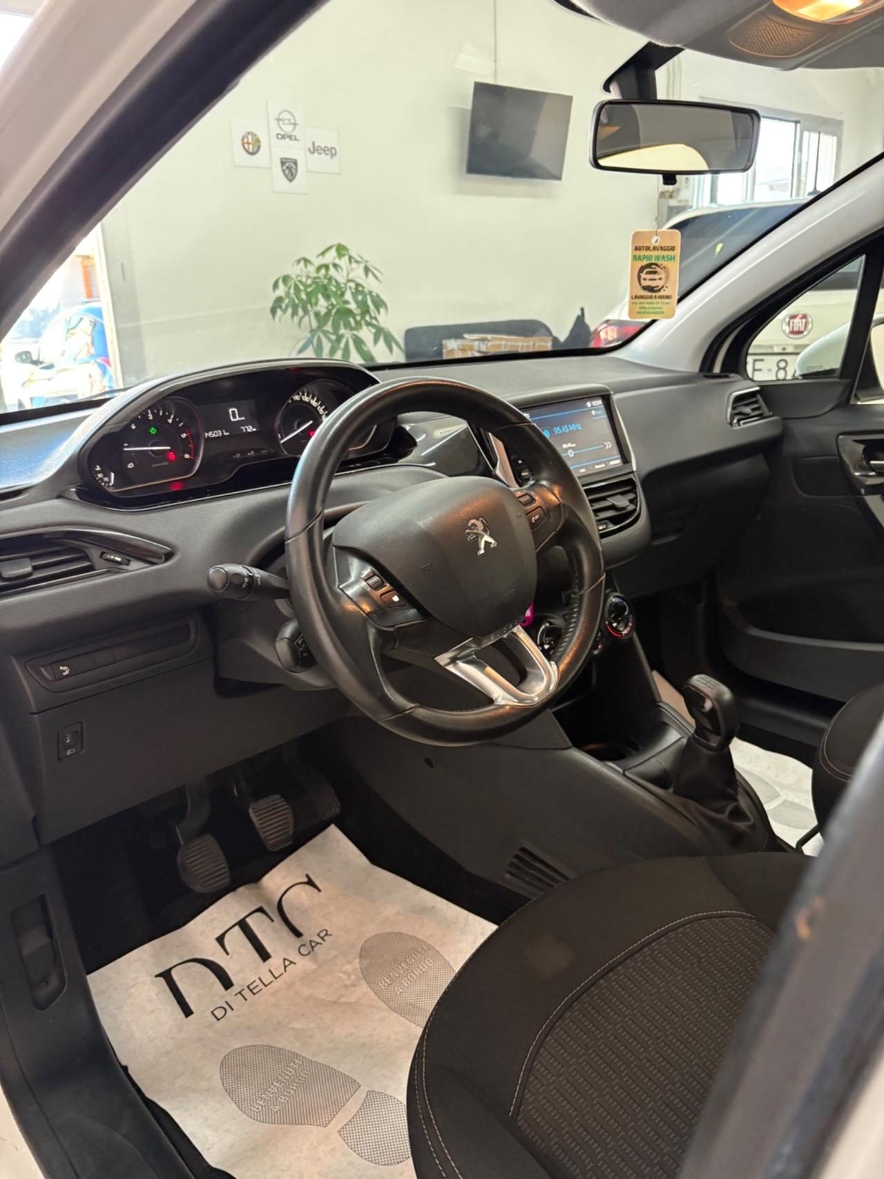 Peugeot 208 BlueHDi 75 5 porte Allure