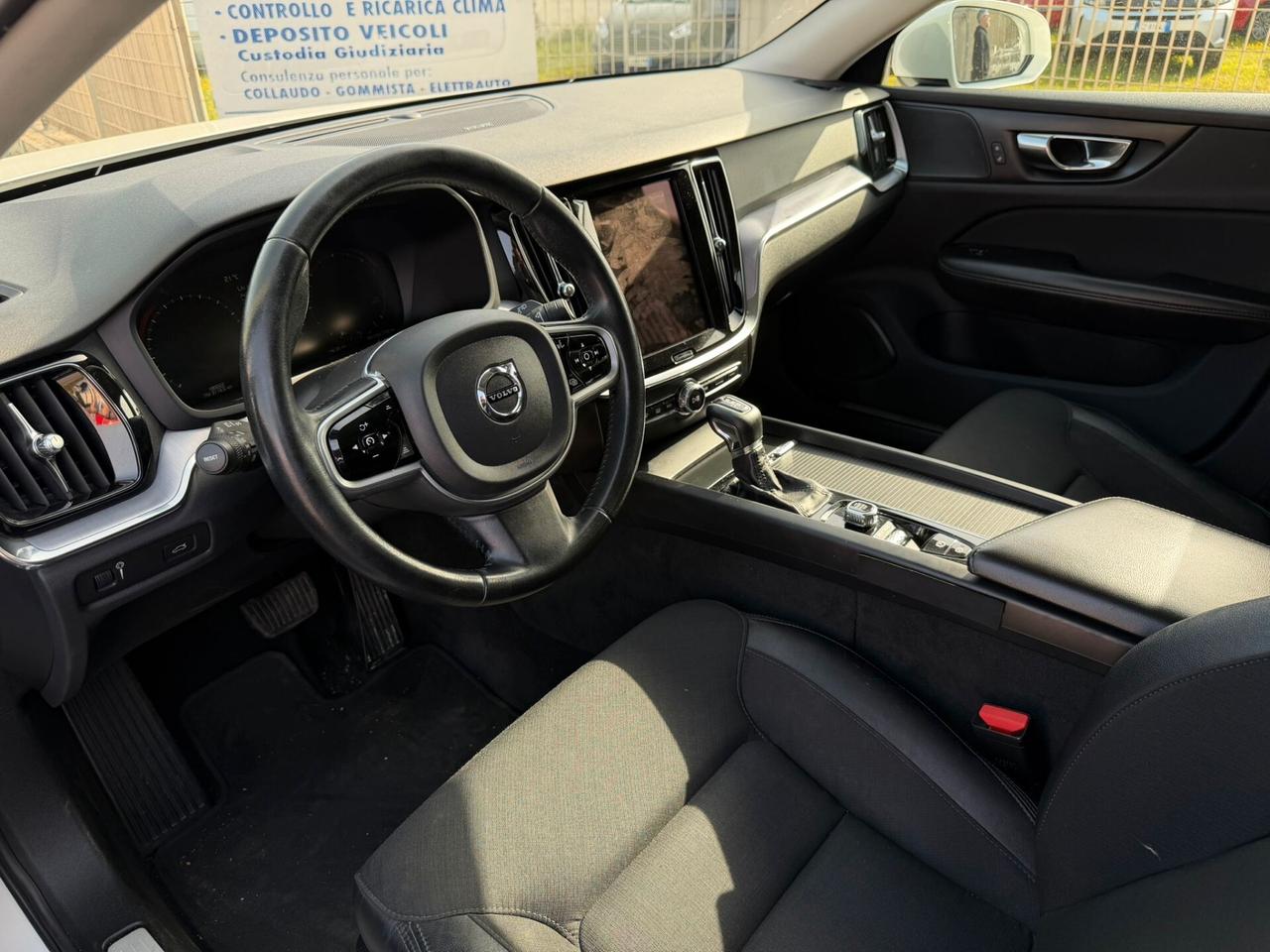 Volvo V60 Cross Country - 2.0 DIESEL - 2020