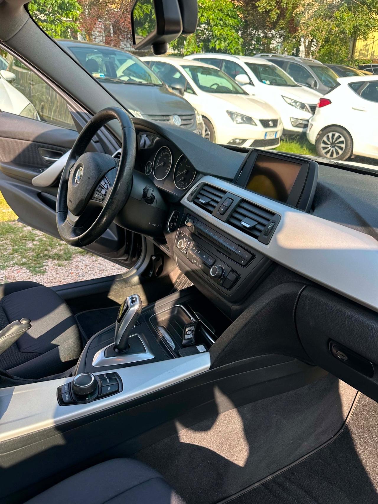 Bmw 318d TOURING KMCERT UNICOPR