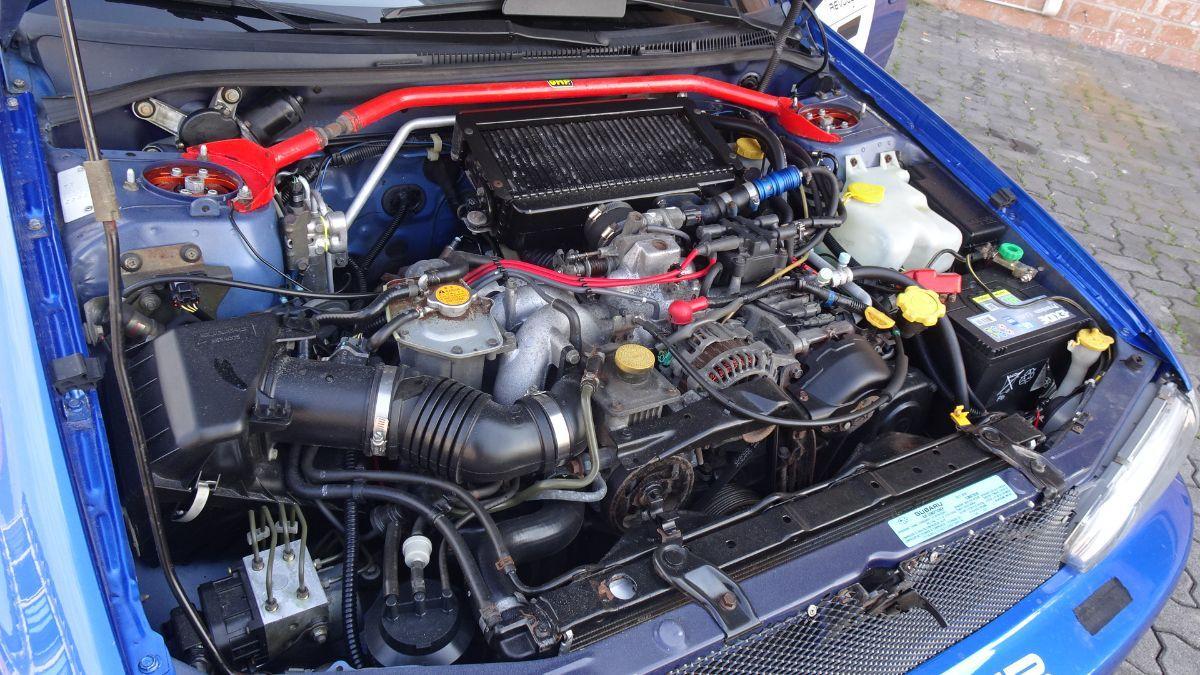 SUBARU - Impreza - 2.0 WRX LIVREA 555