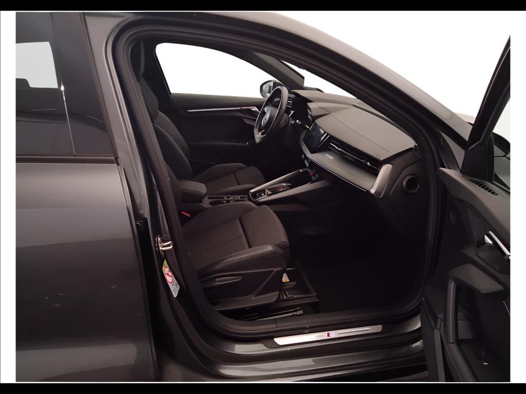 AUDI A3 IV 2020 Sportback - A3 Sportback 35 1.5 tfsi mhev S line