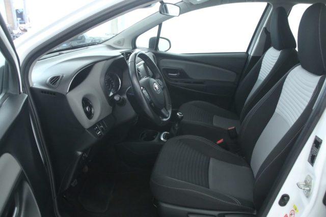 TOYOTA Yaris 1.0 5 porte Active NEOPATENTATI