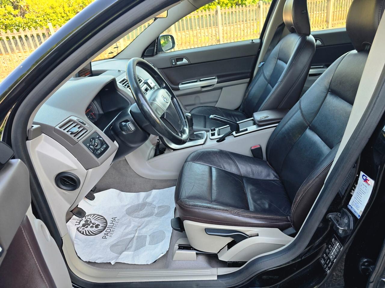 Volvo V50 2.0 D 6 MARCE - INTERNI IN PELLE