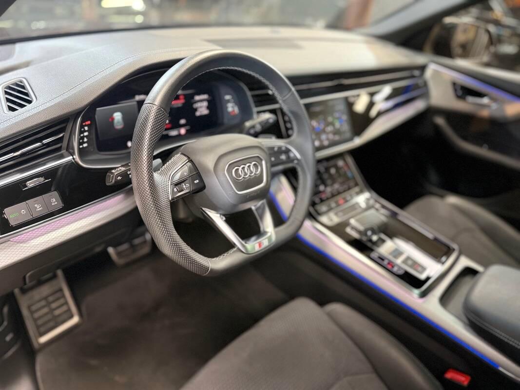 Audi Q8 3.0 tdi mhev S line edition quattro 286cv tiptronic