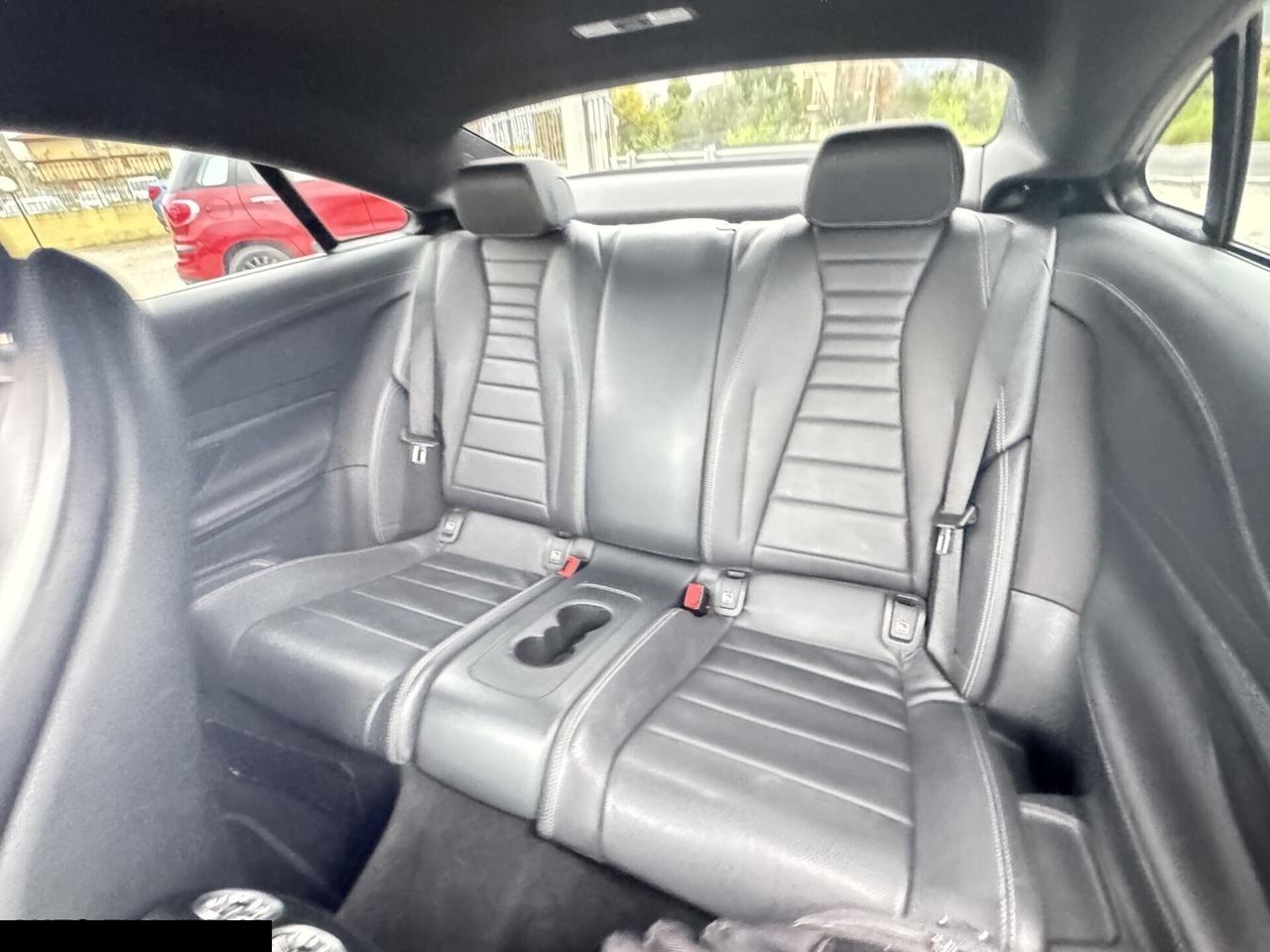 MERCEDES BENZ CLASSE E 220 coupè D AMG 4MATIC