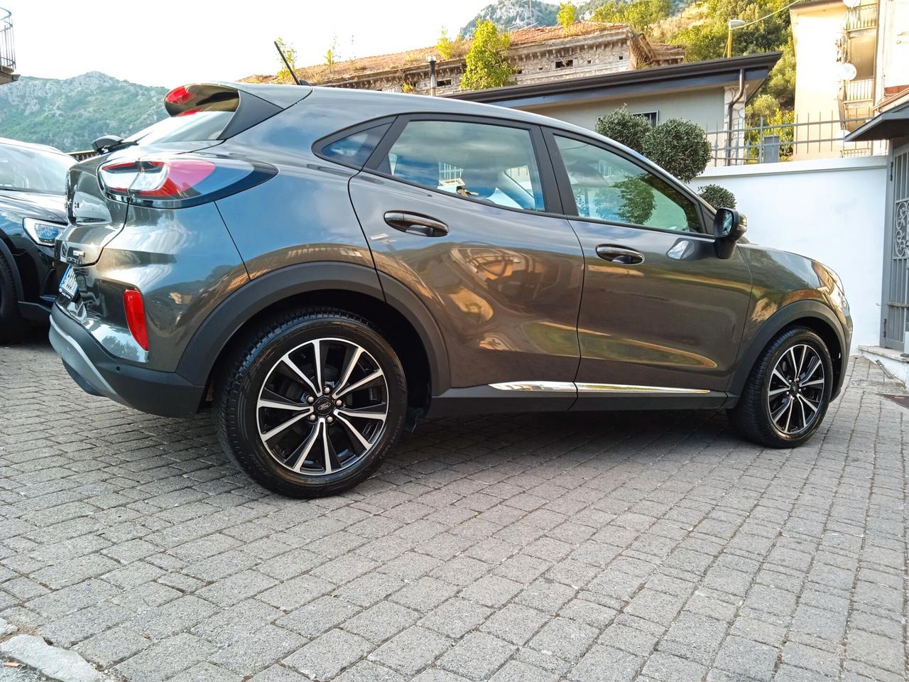 Ford Puma 1.0 EcoBoost Hybrid 125 CV Titanium