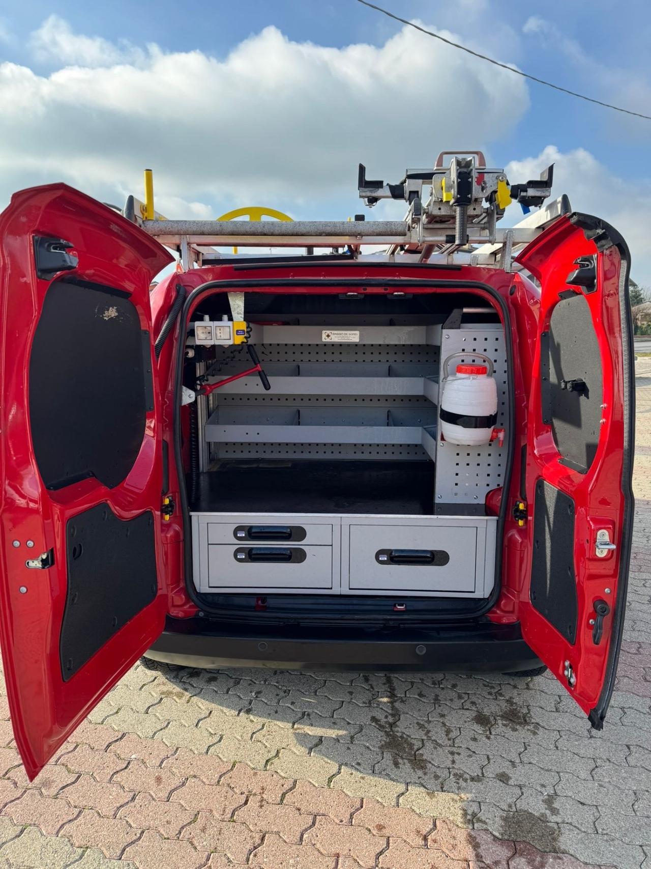 Fiat fiorino 1.3 MJT 95CV-OFFICINA MOBILE EX TELECOM-E6