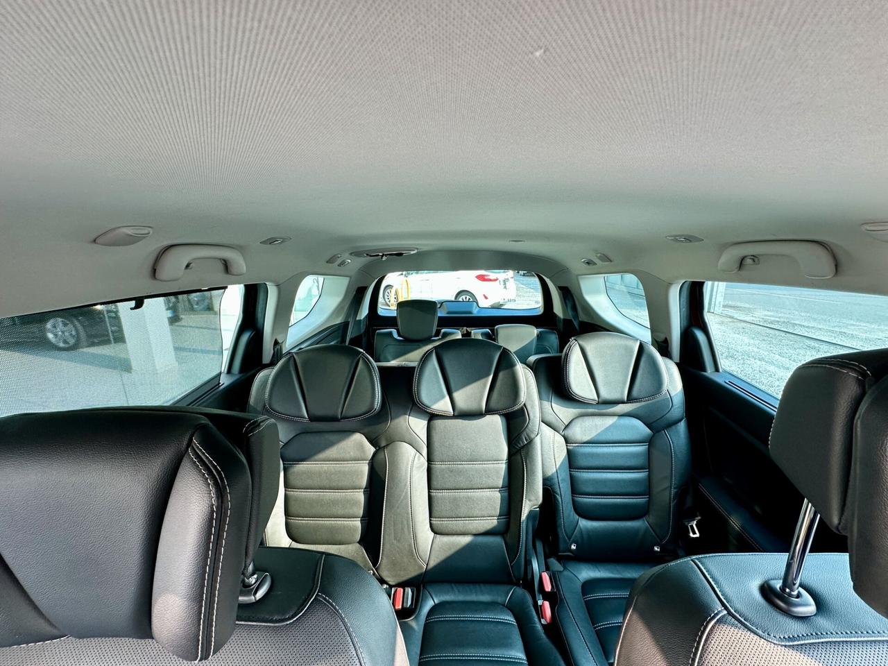 Renault Grand Scenic dCi 160 CV EDC Energy Initiale Paris