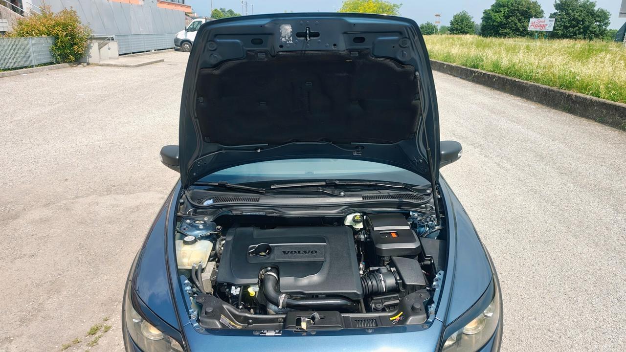 Volvo C30 1.6 D Summum