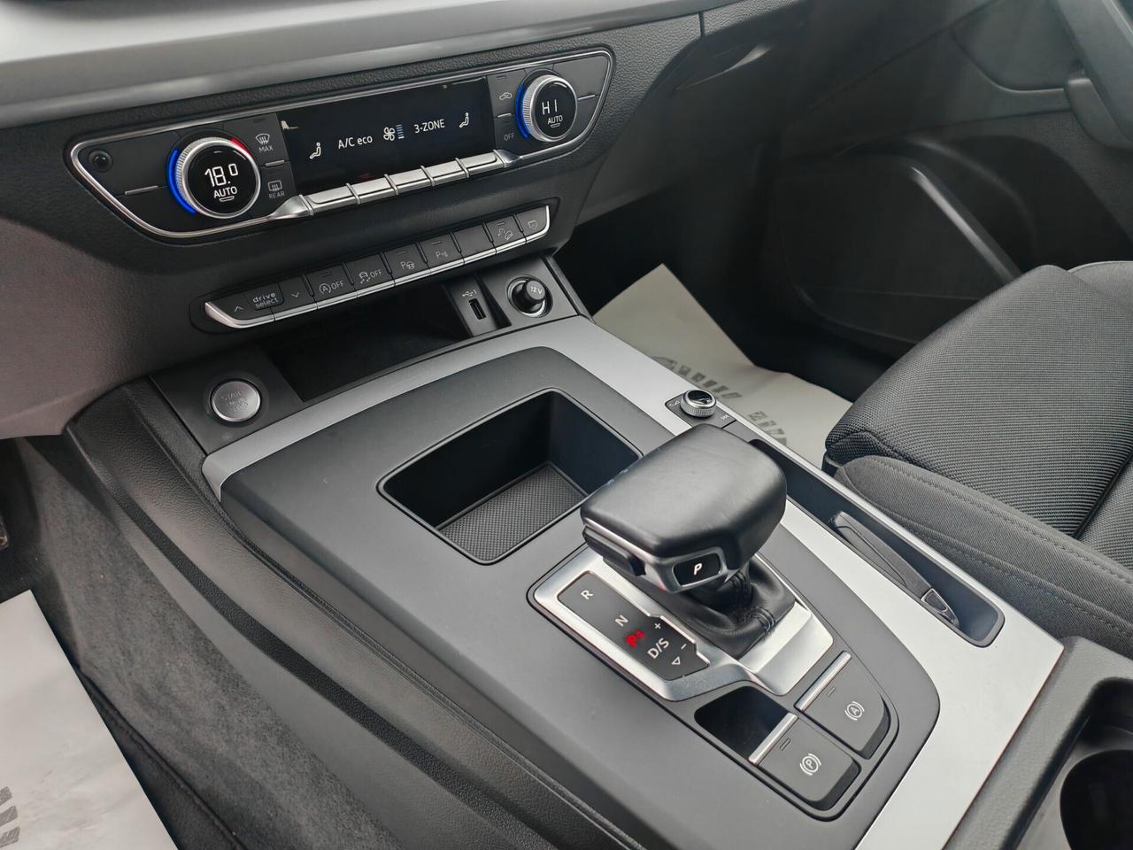 Audi Q5 40 2.0TDI MHEV IBRIDA 204CV FULL 2022