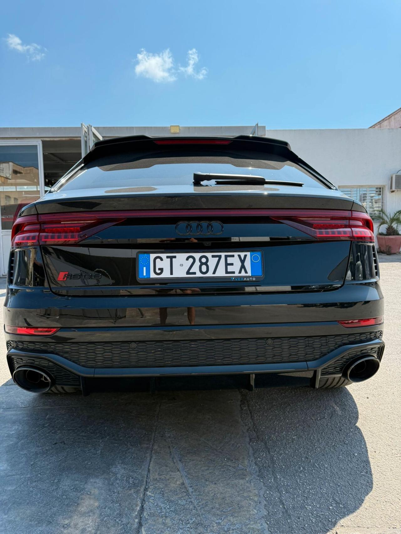 Audi Q8 RS TFSI V8 quattro tiptronic