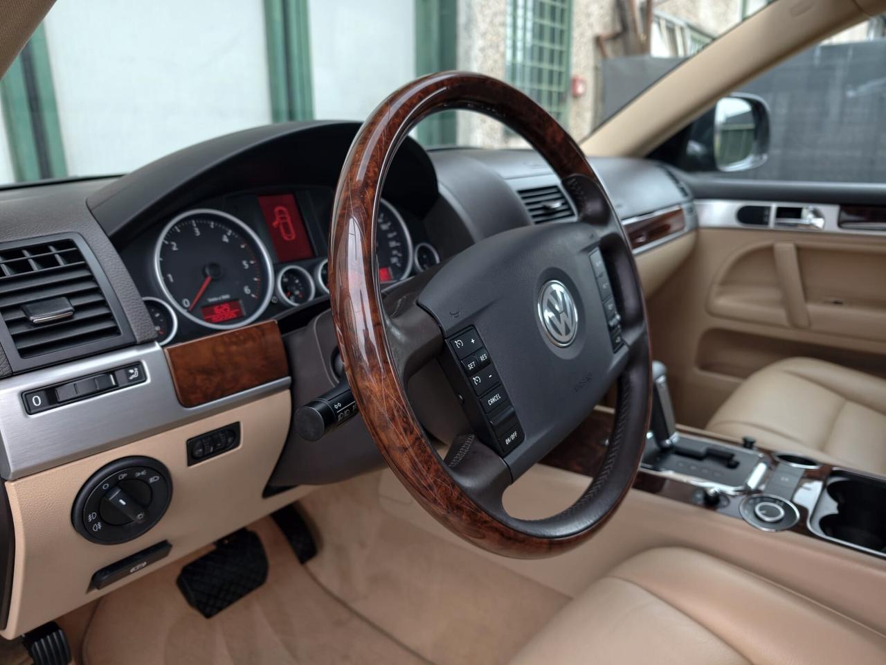 Volkswagen Touareg 3.0 TDI UNIPRO PERFETTO 2007