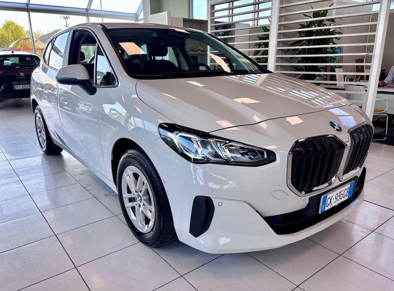Bmw 2er Active Tourer 218d auto