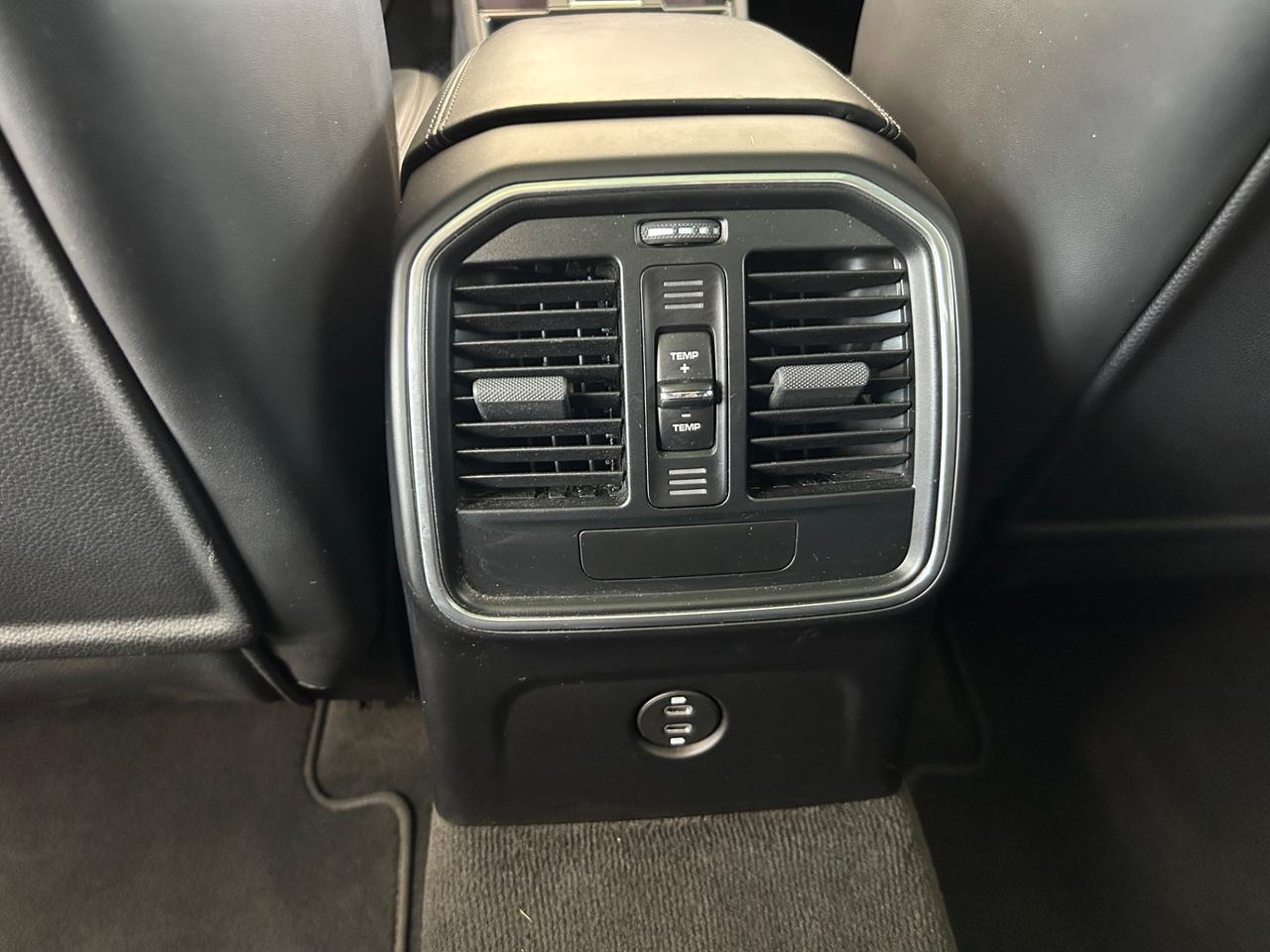 Porsche Macan 2.0 T Auto