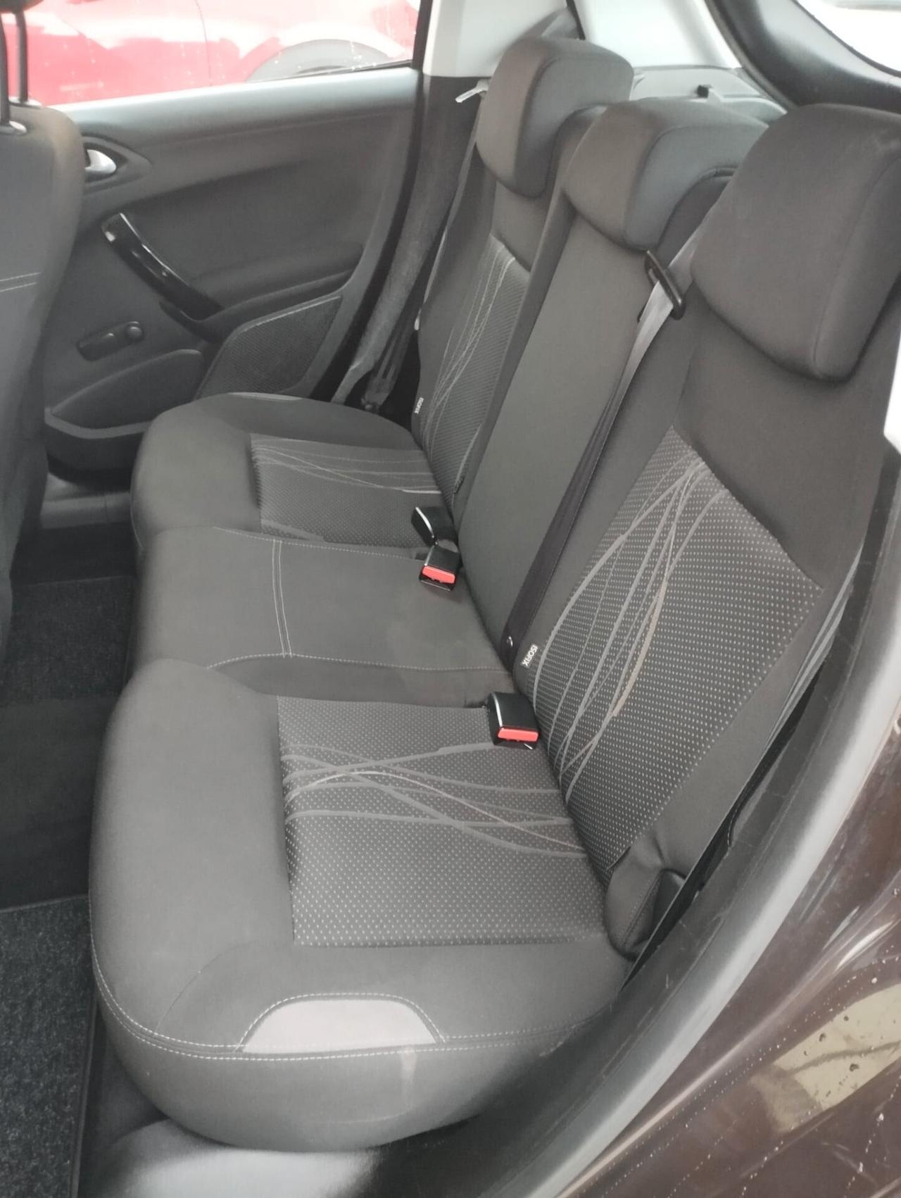 Peugeot 208 1.2 VTi 82 CV 5 porte Active