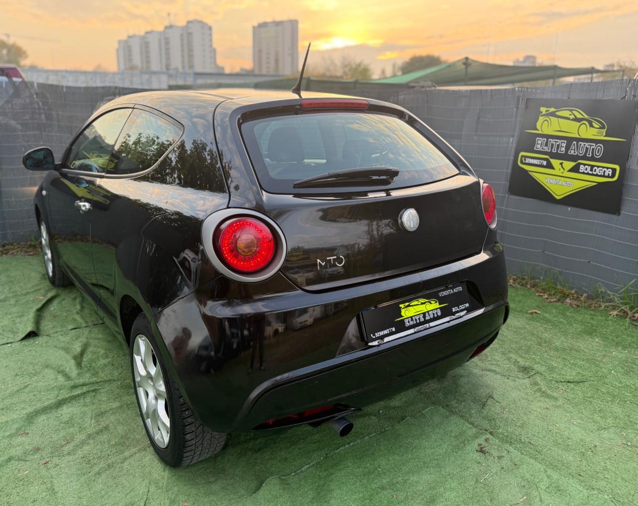 Alfa Romeo MITO 1.6 JTD DISTINCTIVE SPORT PACK