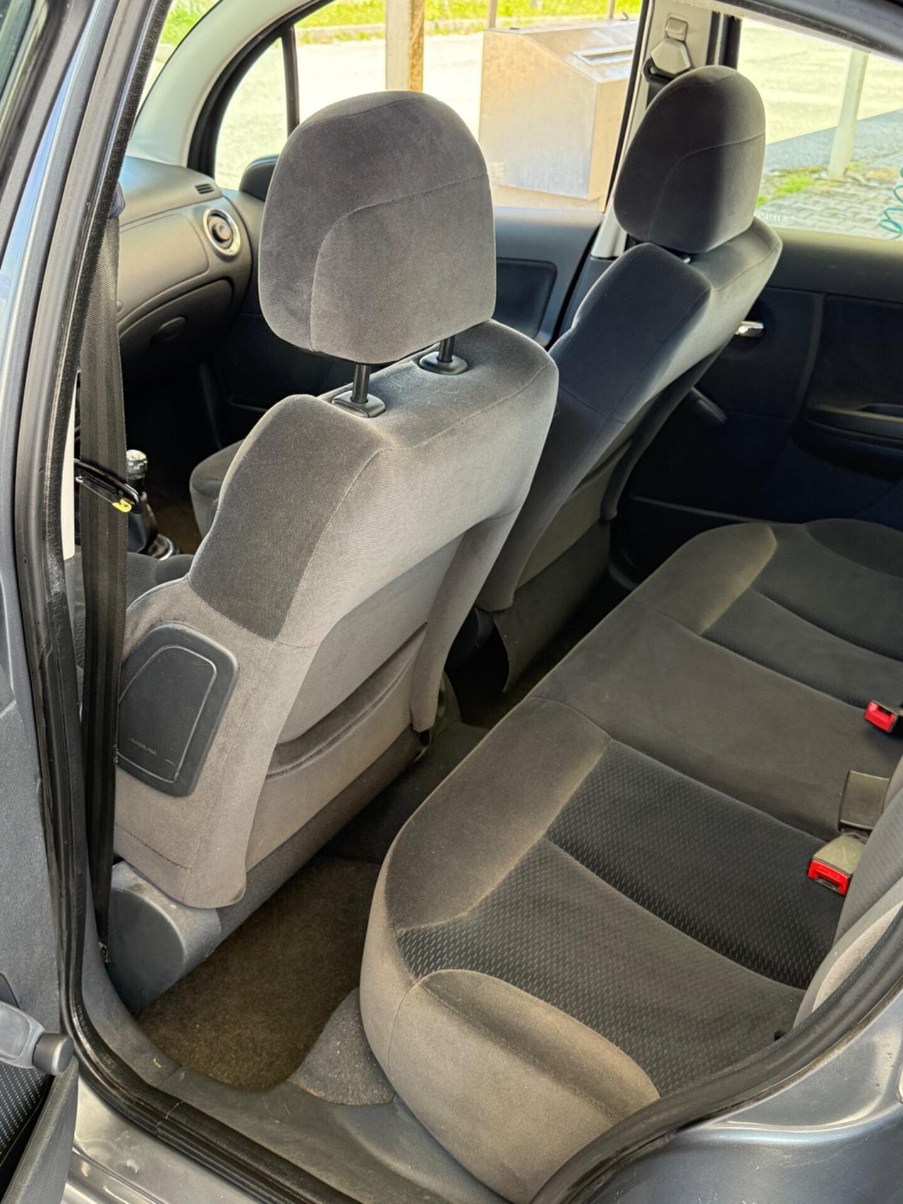 Citroen C3 exclusive 1.1 Benzina 90milaKM NEOPATENTATI