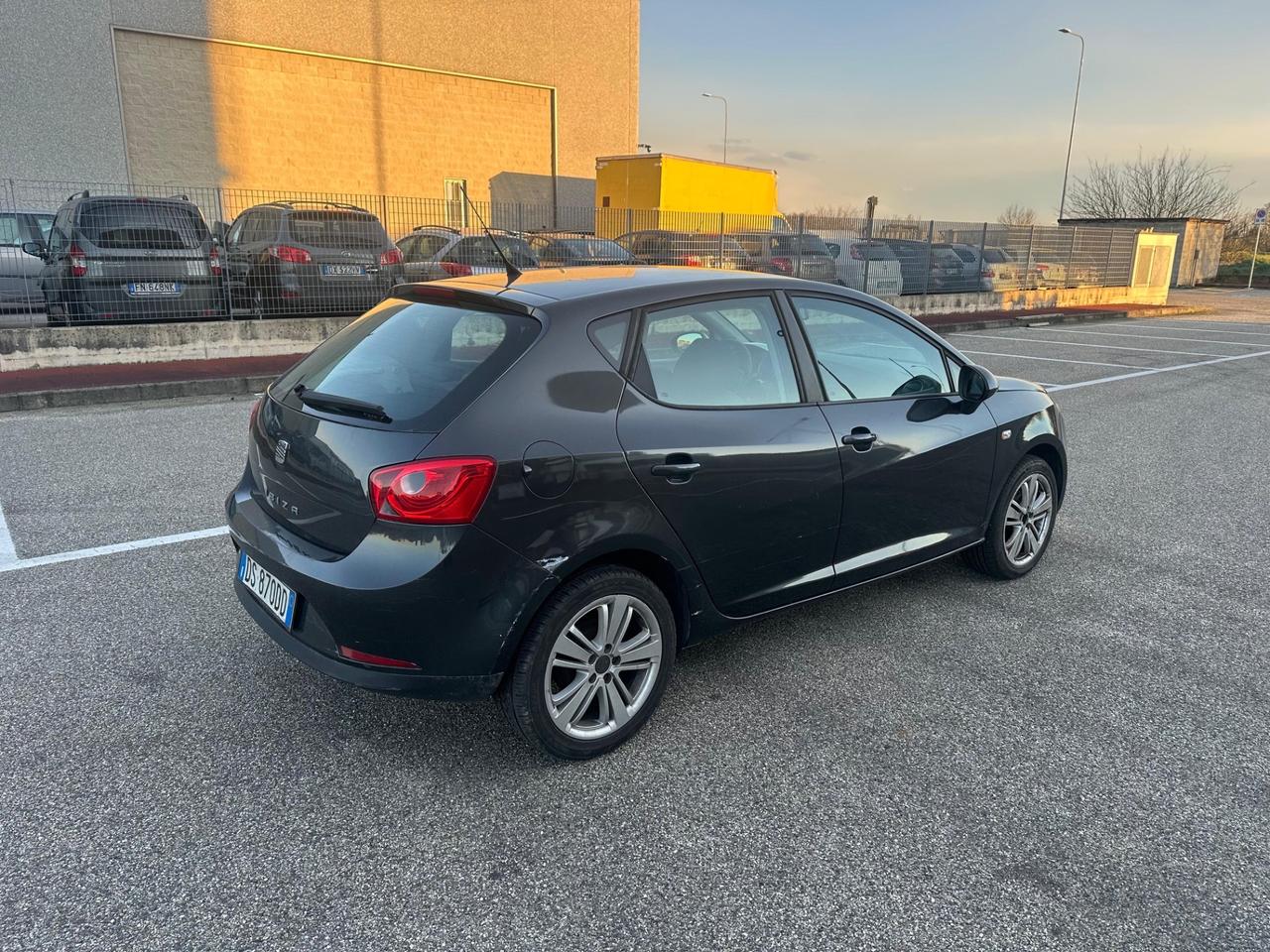 Seat Ibiza 1.4 5p. Reference Dual