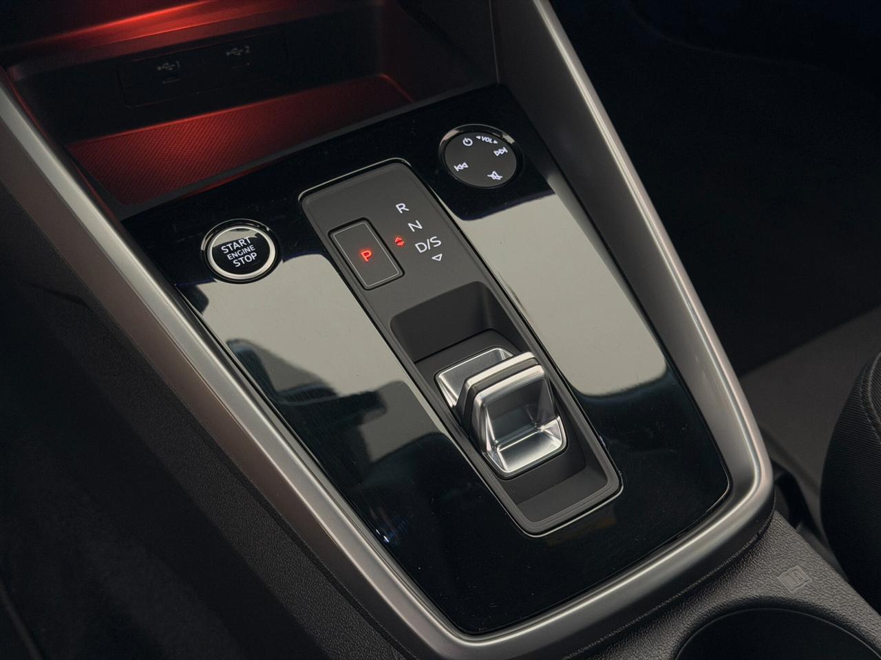 AUDI A3 S-Tronic S-Line 1.0cc 110Cv Automatica