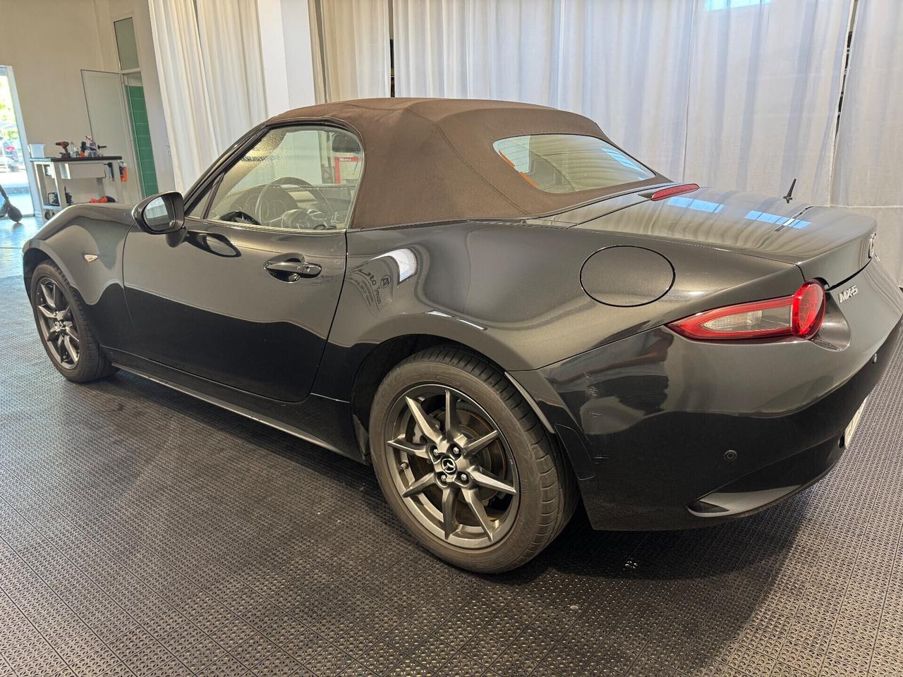 Mazda MX-5 1.5L Skyactiv-G Exceed