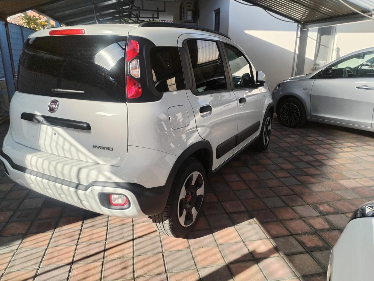 Fiat Panda Cross 1.0 FireFly S&S Hybrid
