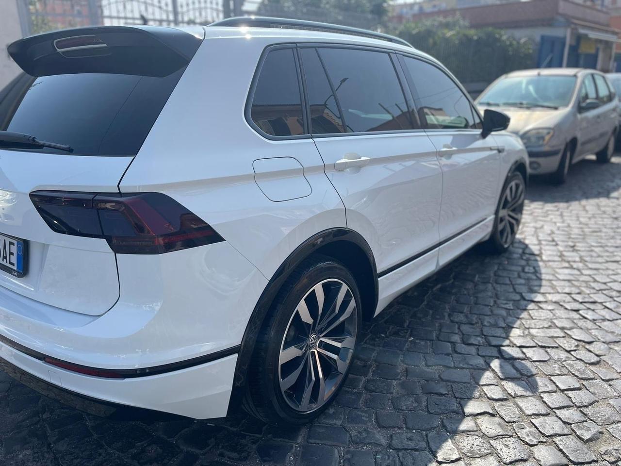 Volkswagen Tiguan 2.0 BiTDI SCR DSG 4MOTION Advanced R-Line BMT