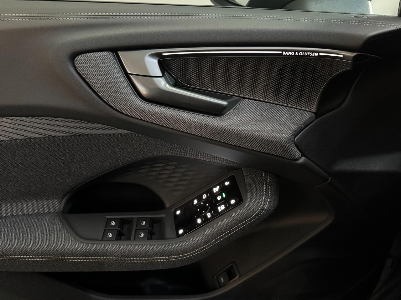 Audi A5 Avant TDI 150kW mHEV+ S tronic Quattro Launch edition one