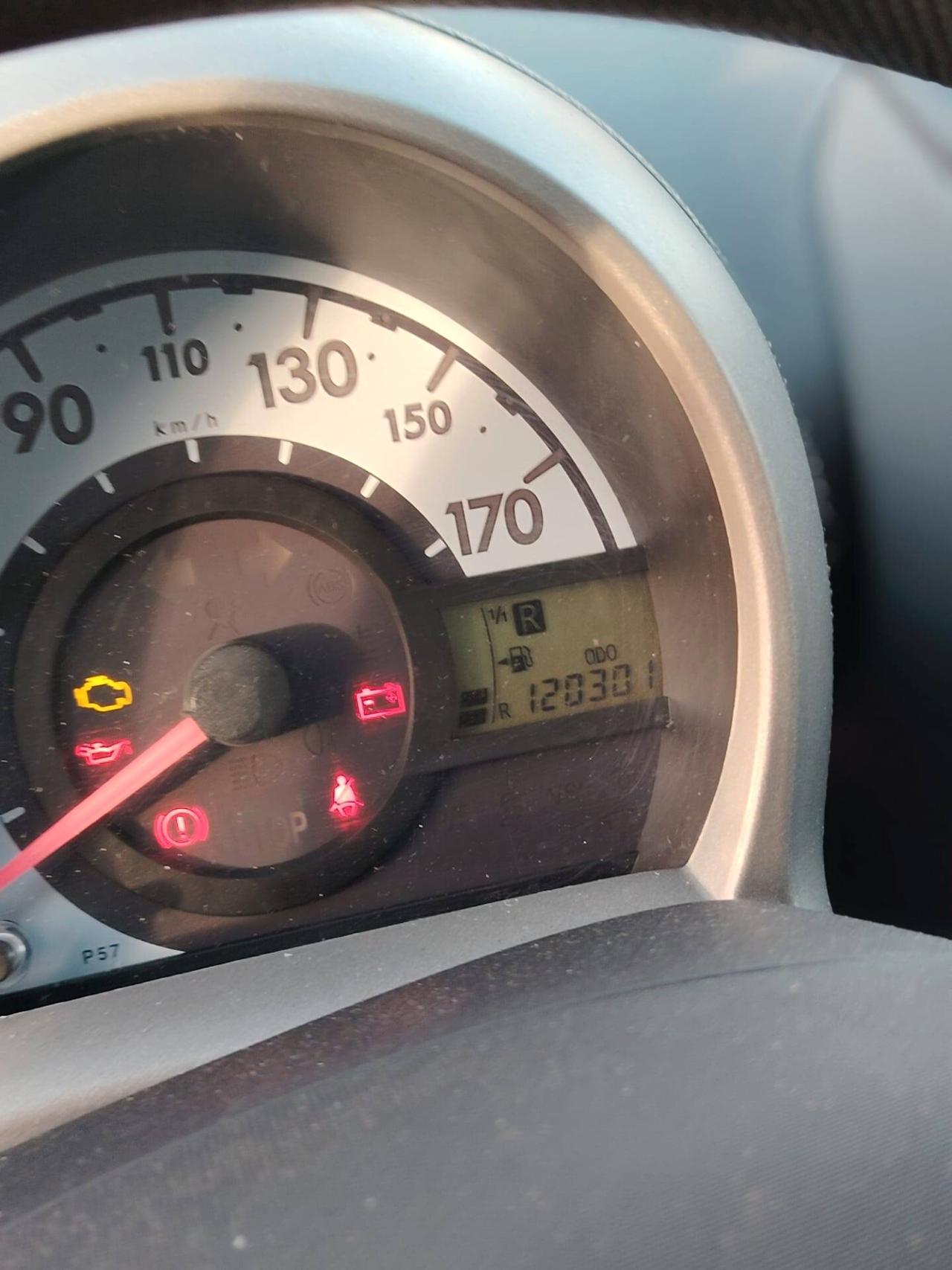 Peugeot 107 1.0 68CV 3p. Plaisir 2Tronic