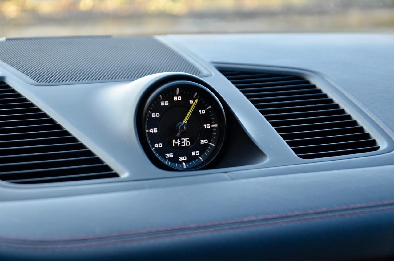 PORSCHE CAYENNE COUPE 3.0 PLUG-IN E-HYBRID 462cv TIPTRONIC, UFF ITALIANA, TETTO, BOSE, SPORT CHRONO, MATRIX, SCARICO, SOSPENSIONI PNEUMATICHE, ROSSO CARTIER, 21", PERMUTE