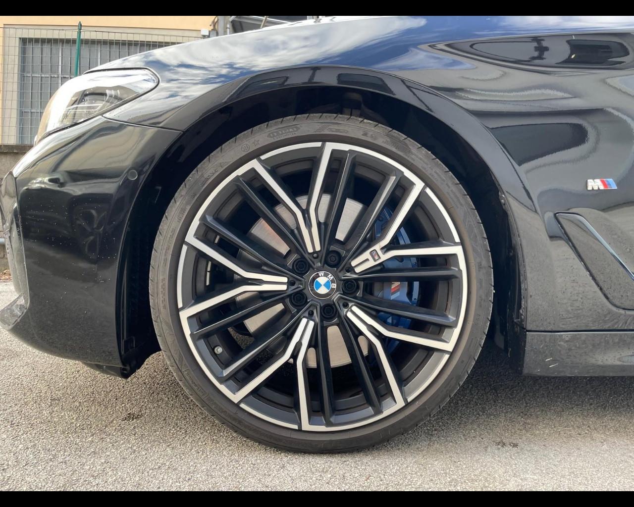 BMW Serie 5(G30/31/F90) - 530d 48V xDrive Touring Msport