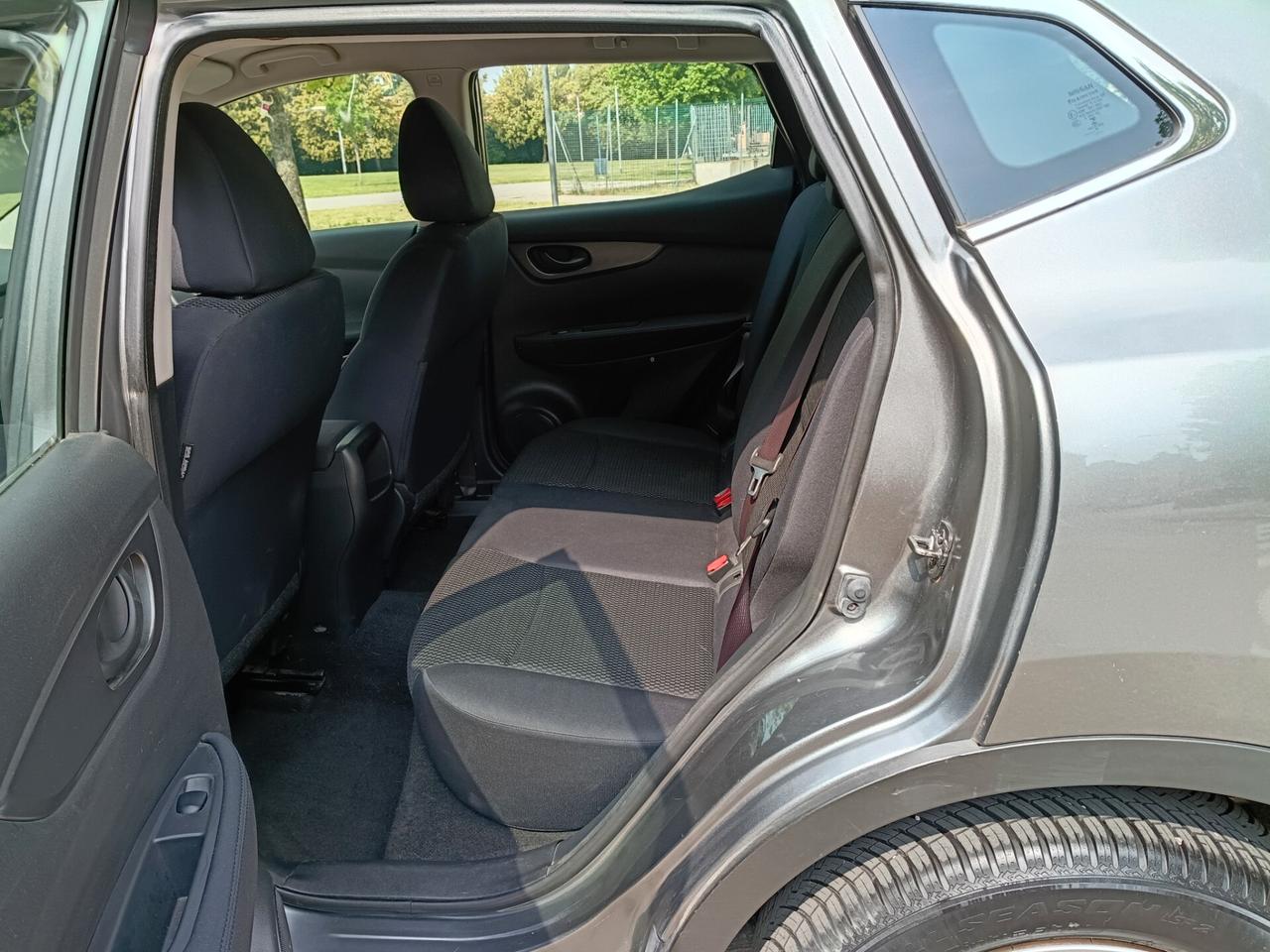 Nissan Qashqai 1.2 DIG-T Visia
