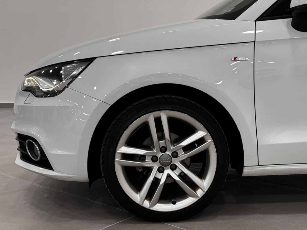 Audi A1 1.6 TDI S line edition plus