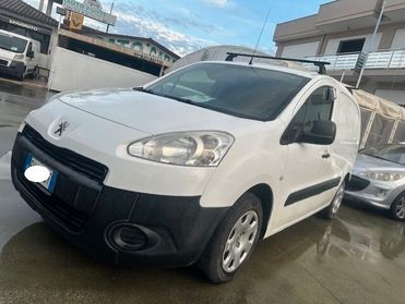 PEUGEOT PARTNER FURGONATO 3 POSTI AVANTI